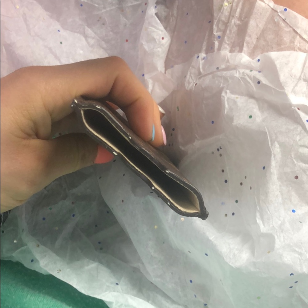 Louis Vuitton Multi Purpose Pouch - Picture 8 of 8